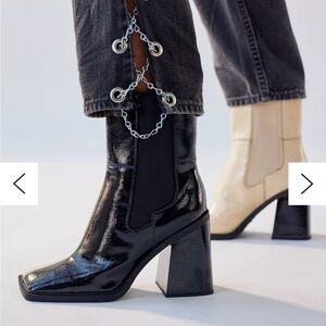 Circus by Sam Edelman Lauren Women's Boots Black/Eggshell